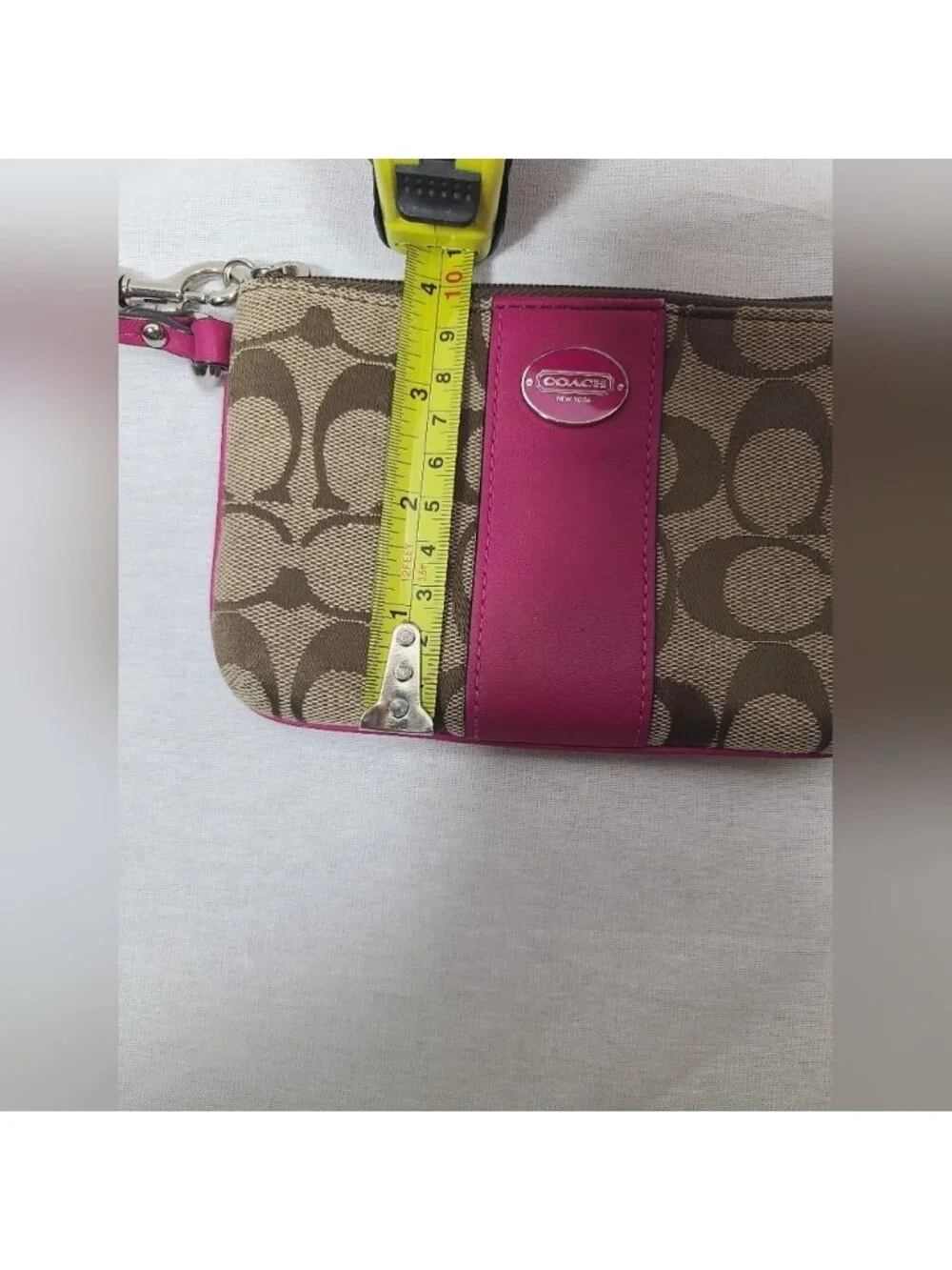 Coach Wristlet- authentic